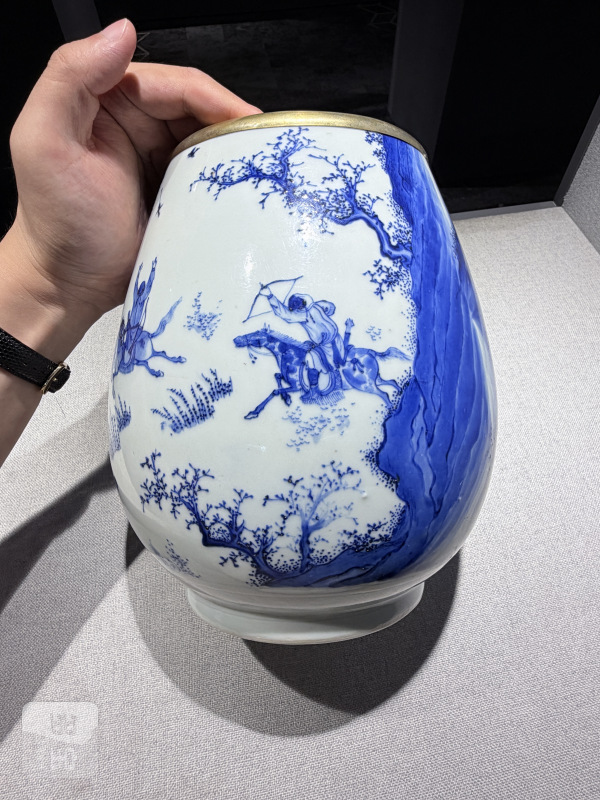明崇祯 青花狩猎图尊 - 图6